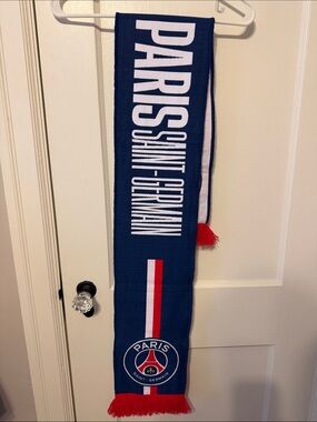 Paris Saint-Germain Navy Blue Supporter Scarf with Red Trim